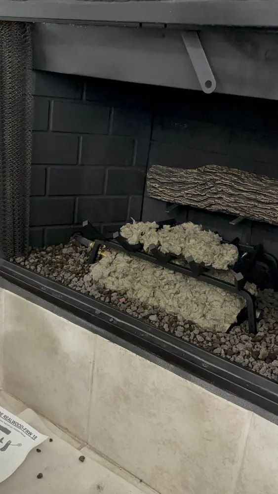 18” Ga s logs system installed